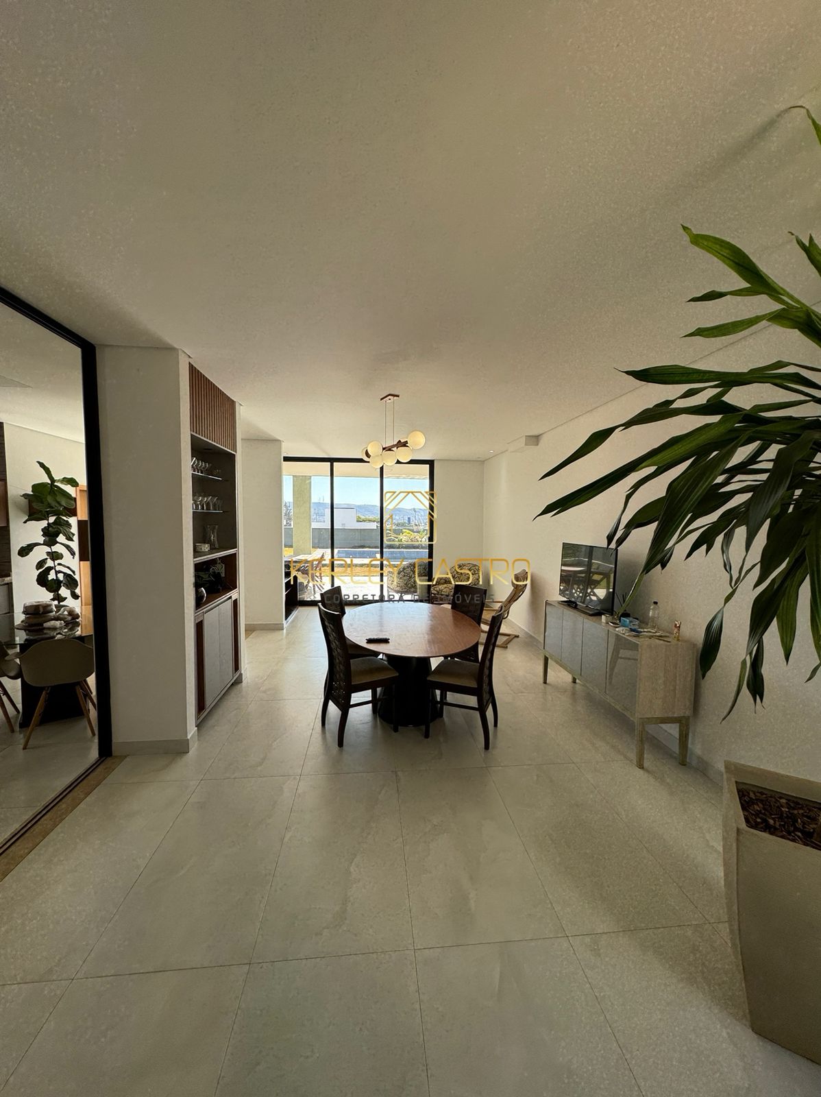 VENDO MARAVILHOSA CASA C/ PISCINA-CONDOMÍNIO PARQUE DAS NOGUEIRAS